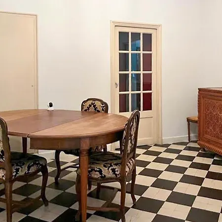 3 Bedroom Cozy Apartment In Ajaccio *