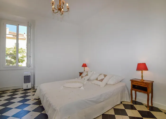 Awesome In With Wifi * Ajaccio (Corsica)